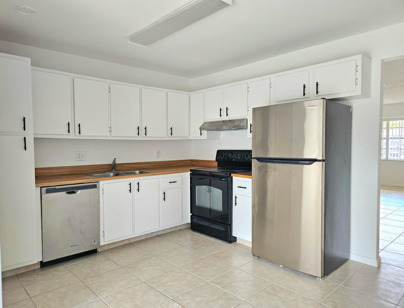 4698 Arthur Street — photo 7