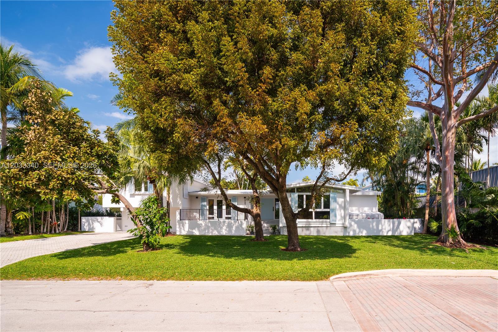 669 S Mashta Drive, Key Biscayne, FL 33149, Key Biscayne