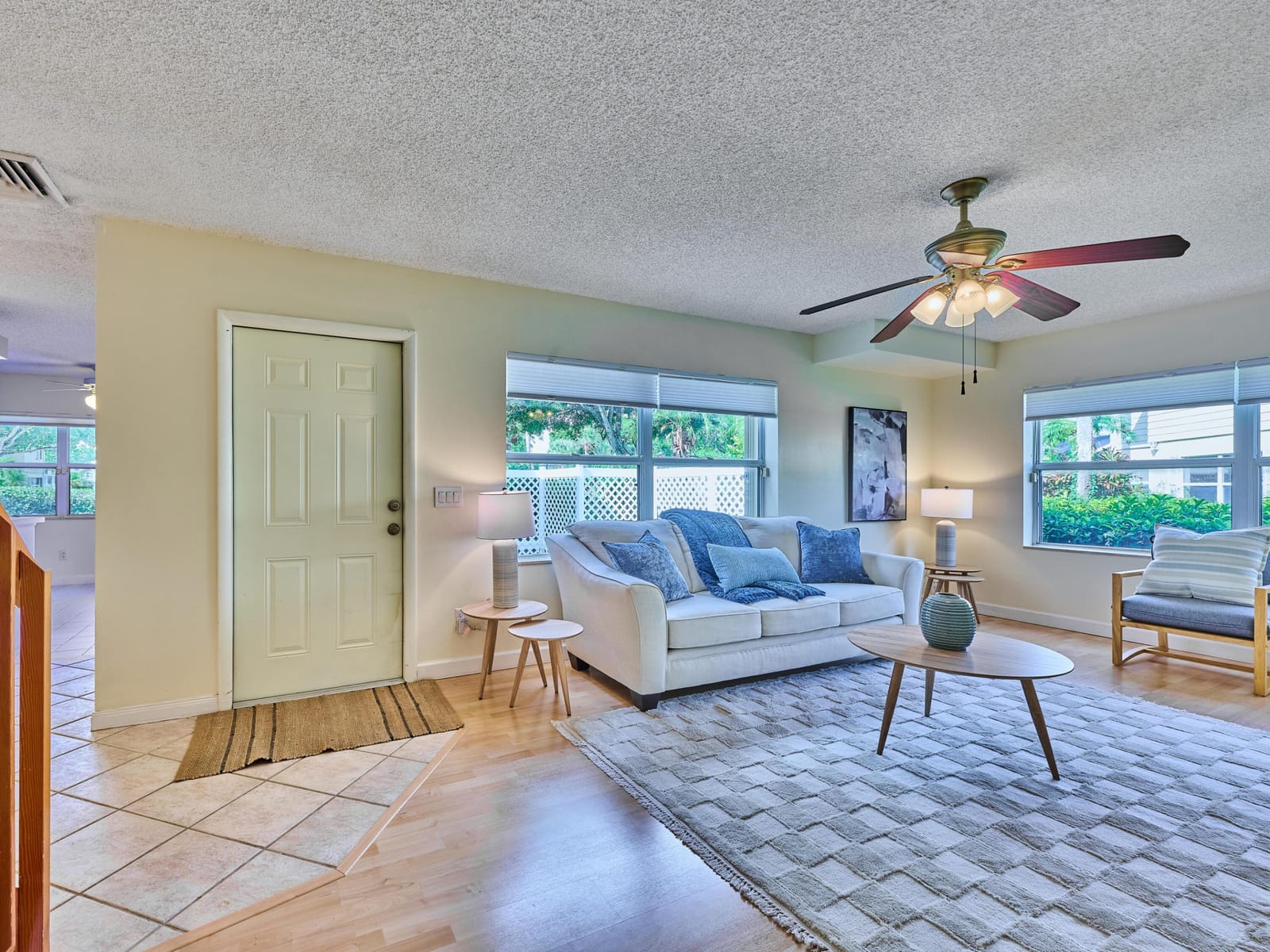 4604 Roxbury Court — photo 2