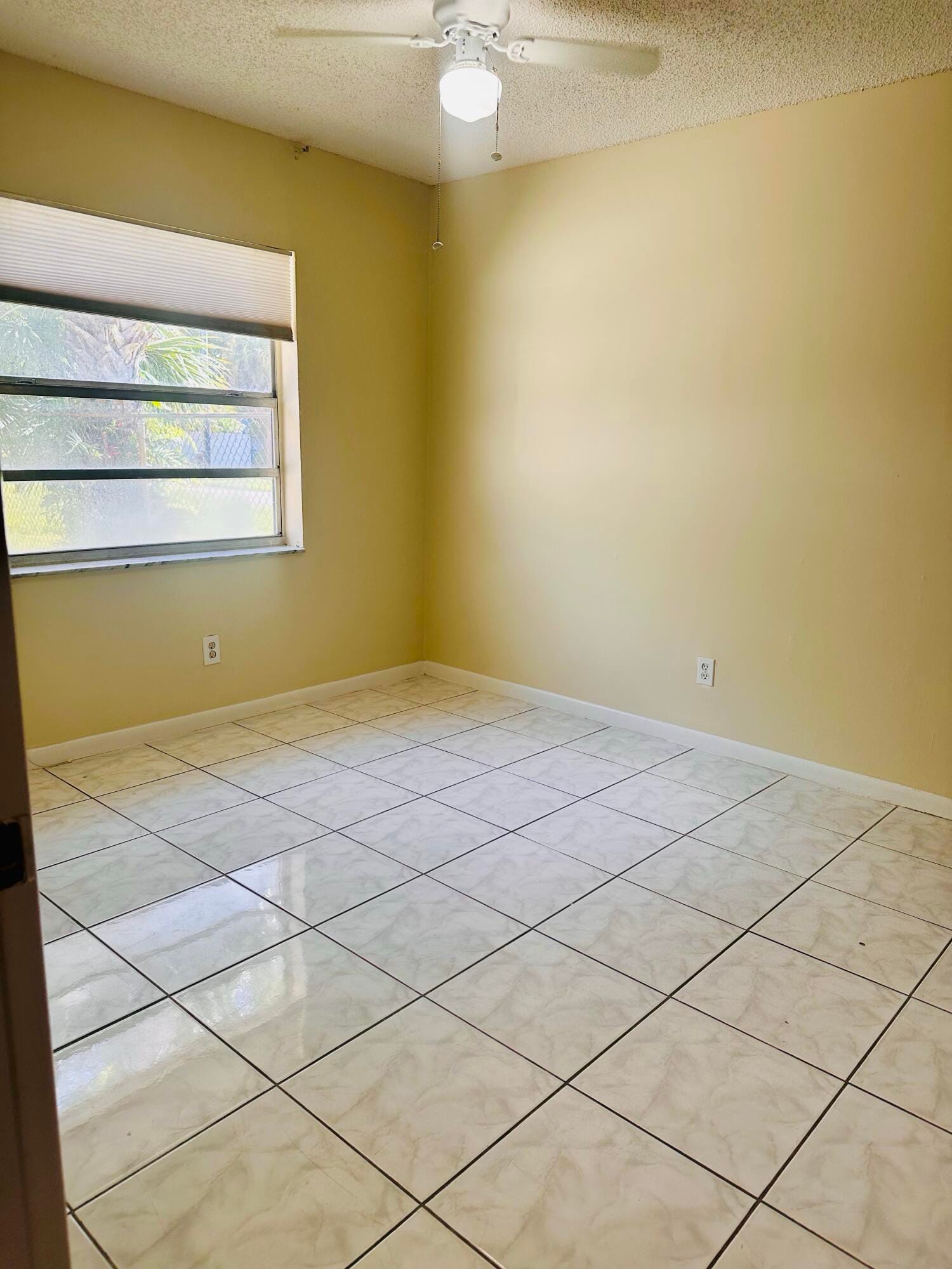 6245 Saxon Boulevard — photo 8