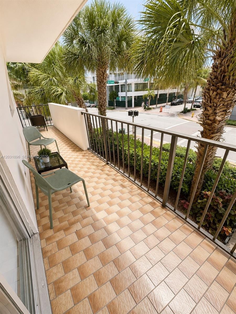 1150 Collins Avenue 204, Miami Beach, FL 33139 photo 4