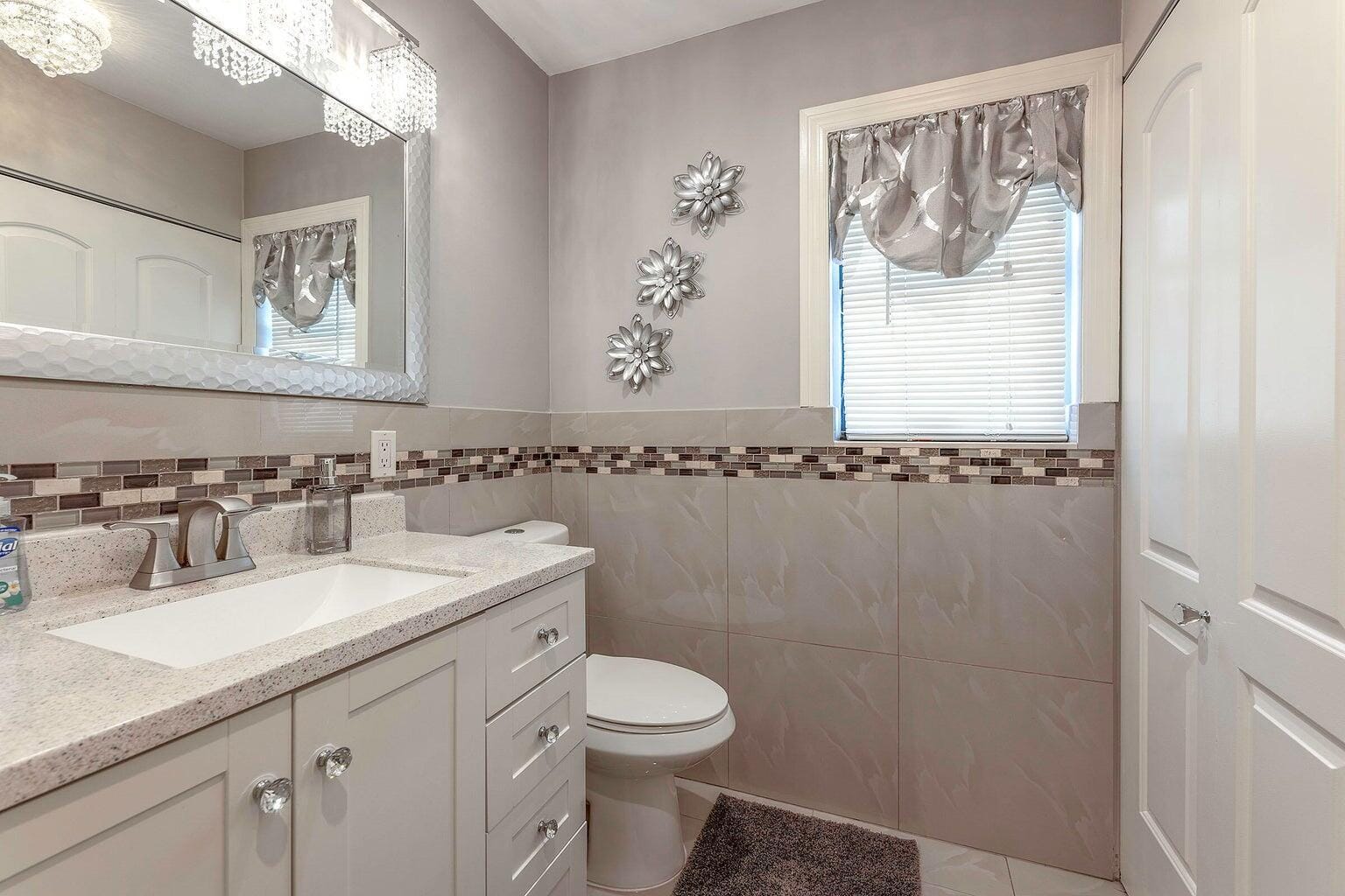 2935 Lake Worth Road, Palm Springs, FL 33461 photo 18