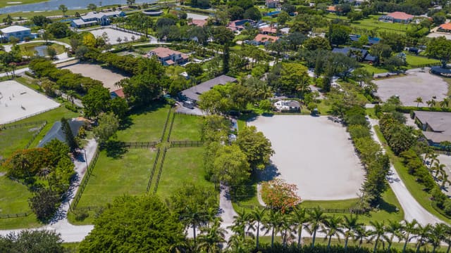 2040 Appaloosa Trail, Wellington, FL 33414