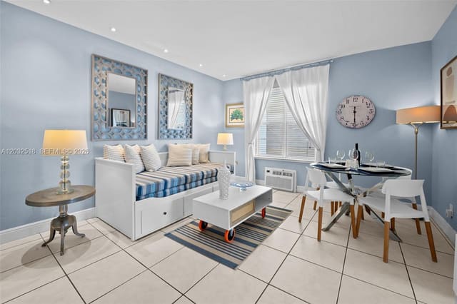 3030 Collins Avenue 4E, The Madison Condo, Miami Beach, FL
