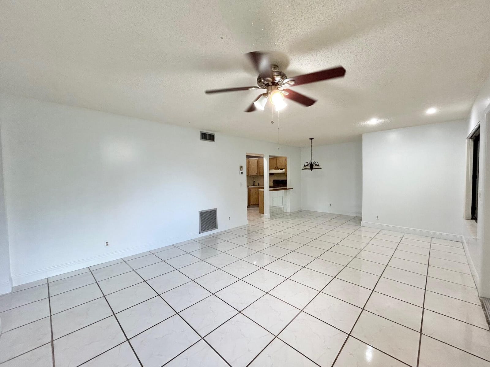 433 Pine Glen Lane C2, Greenacres, FL 33463 photo 14