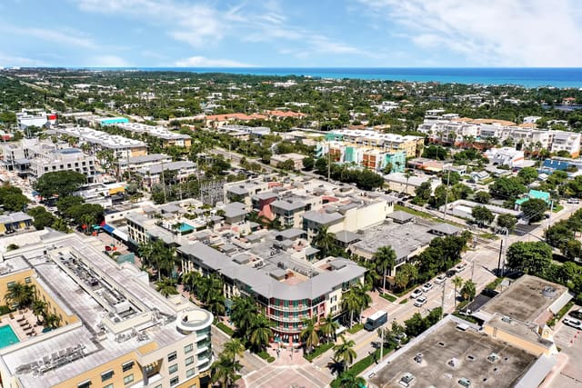 235 NE 1st Street 413, Delray Beach, FL 33444