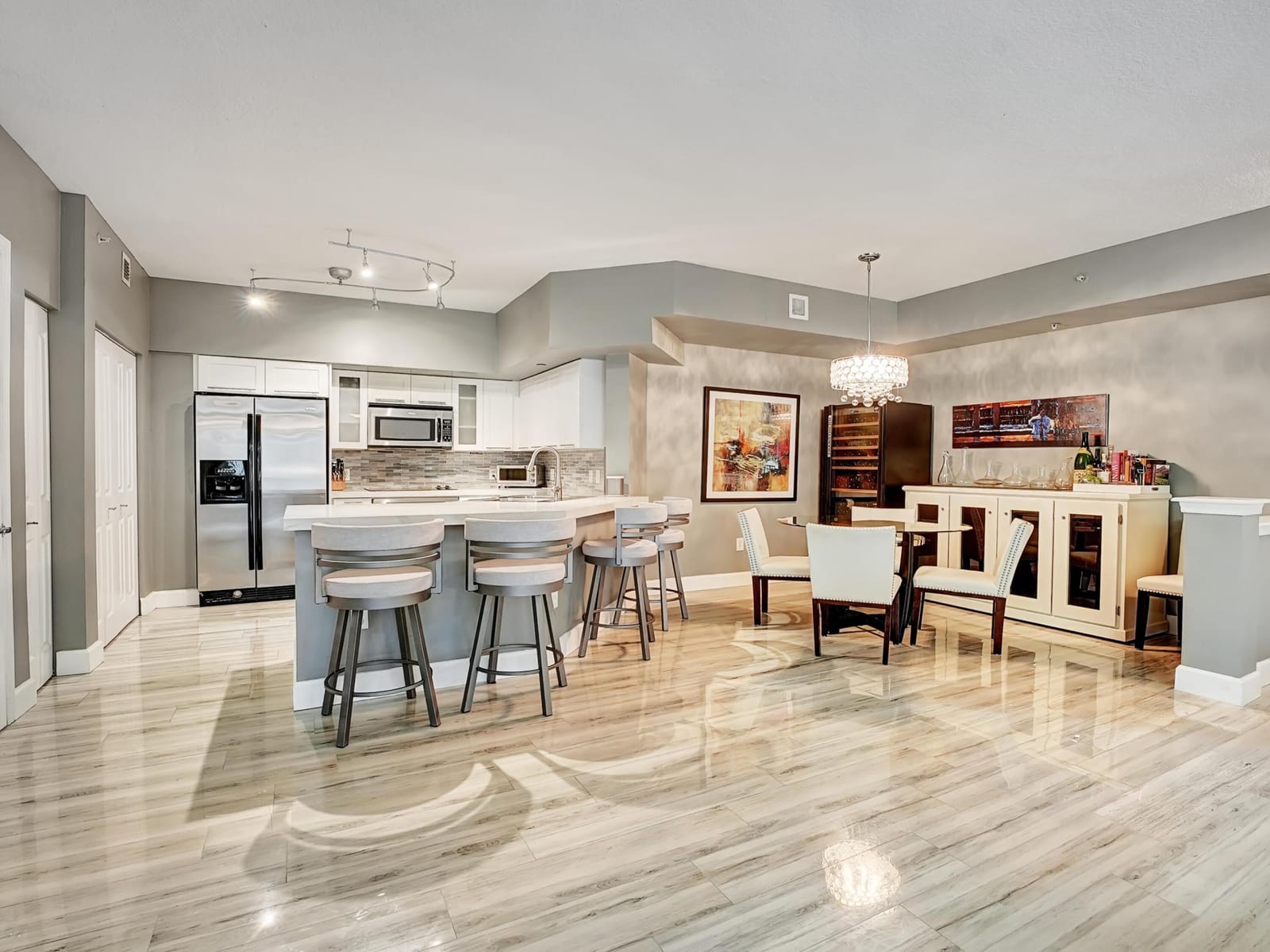 235 NE 1st Street 413, Delray Beach, FL 33444 photo 2