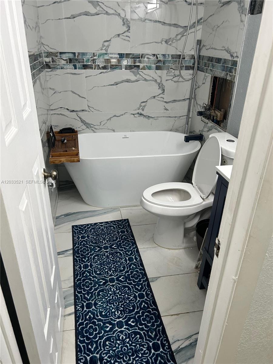 201 Lake Pointe Drive 203, Oakland Park, FL 33309 photo 3