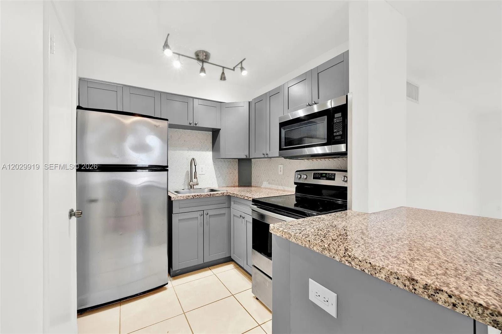 8701 SW 141st Street H6, Palmetto Bay, FL 33176 photo 4
