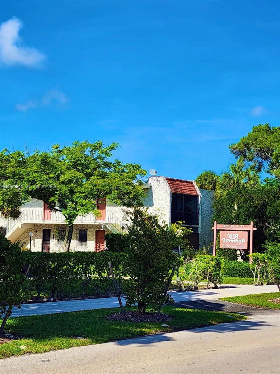 8701 SW 141st Street H6, Palmetto Bay, FL 33176, Palmetto Bay