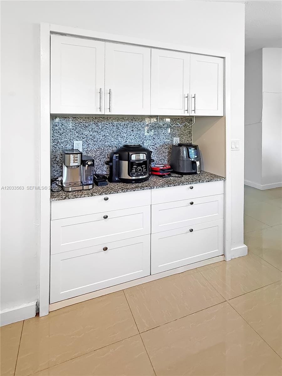 945 NE 34th Avenue 204 — photo 10