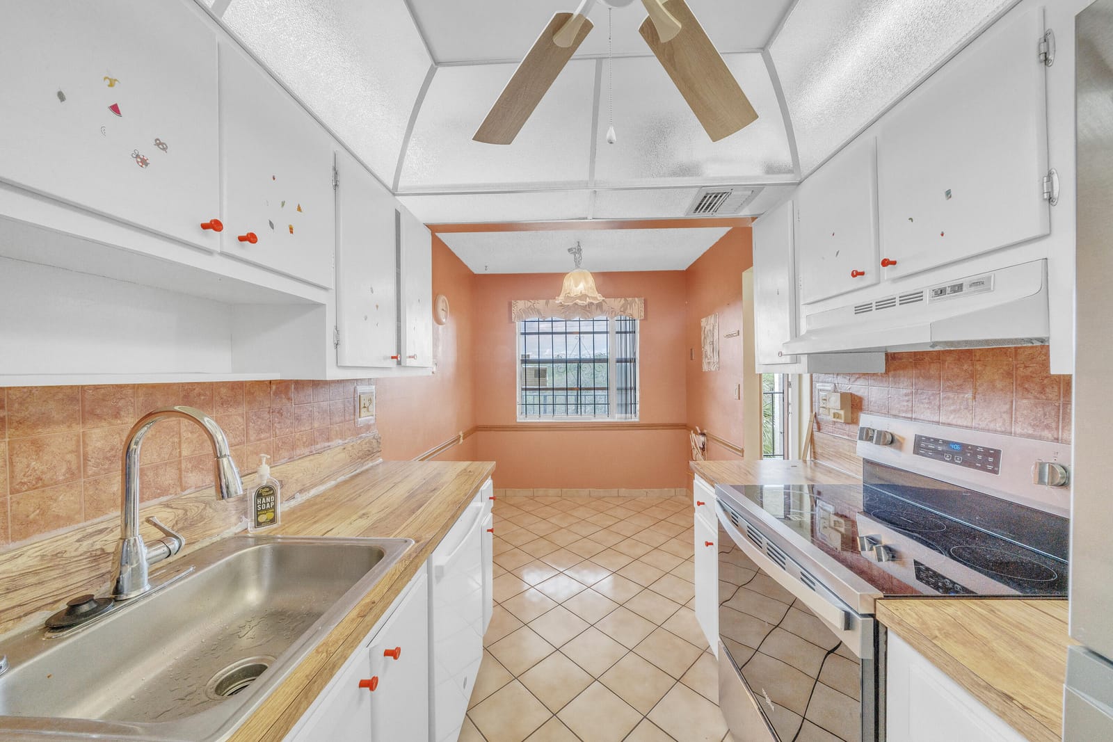 3070 NW 48th Terrace 405, Lauderdale Lakes, FL 33313 photo 18