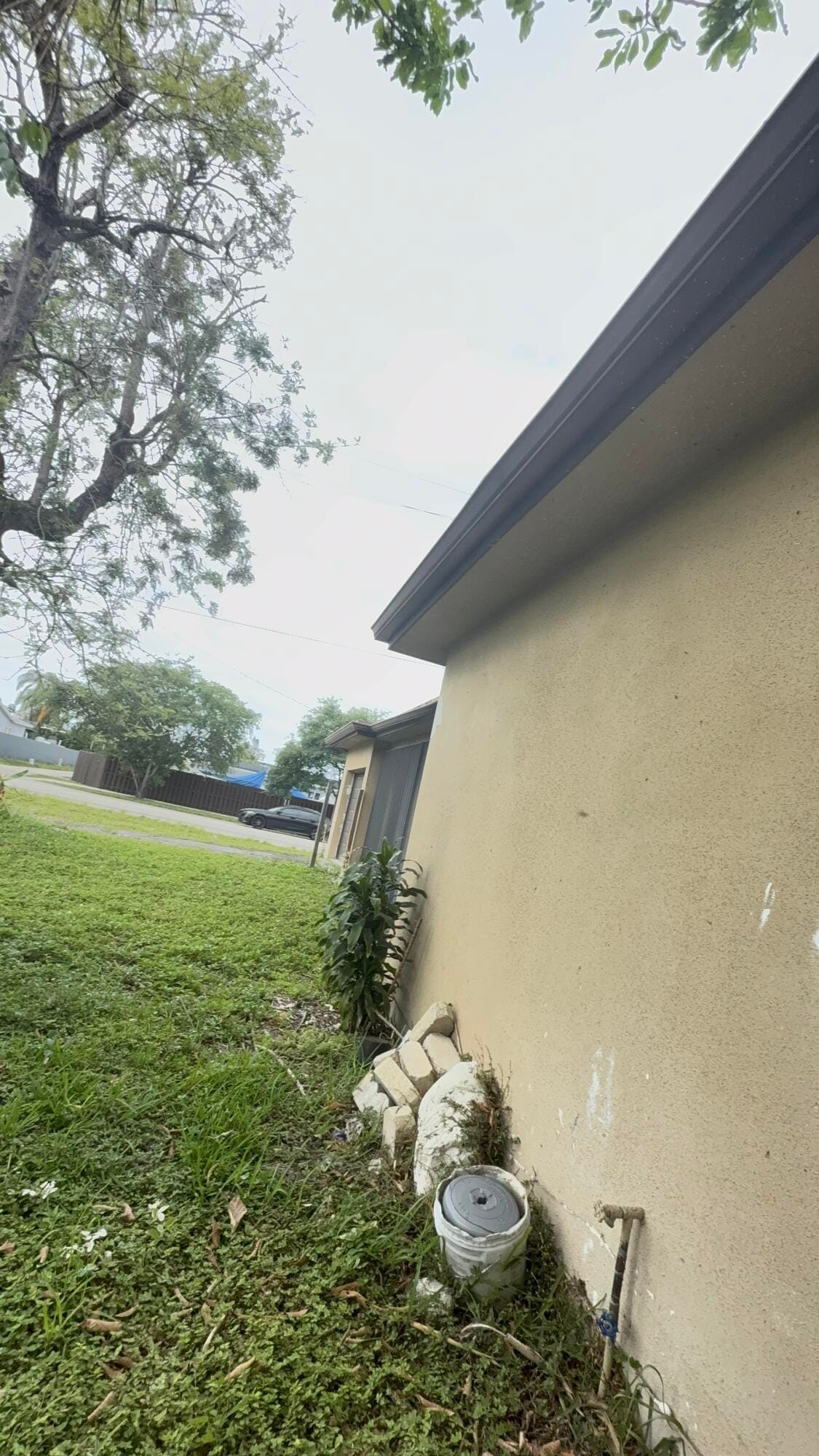 818 N 46th Avenue, Hollywood, FL 33021 photo 2