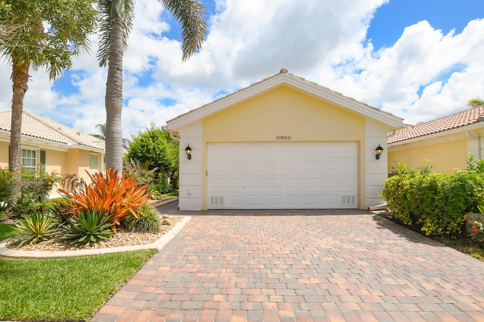 10653 SW Hartwick Drive, Port St. Lucie, FL 34987 photo 2