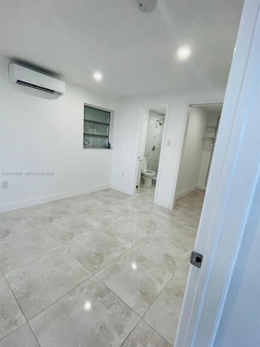 2437 NW 98th Street — photo 9