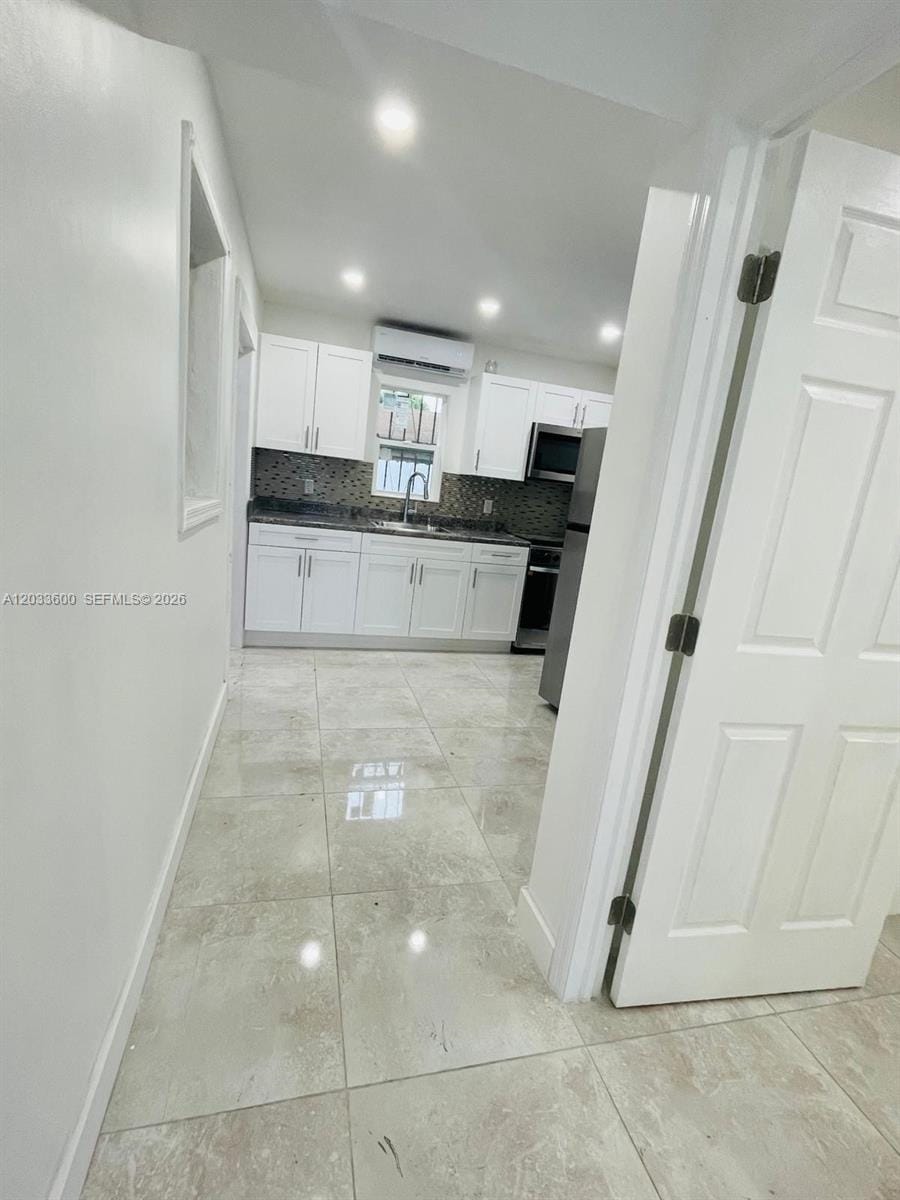 2437 NW 98th Street — photo 3