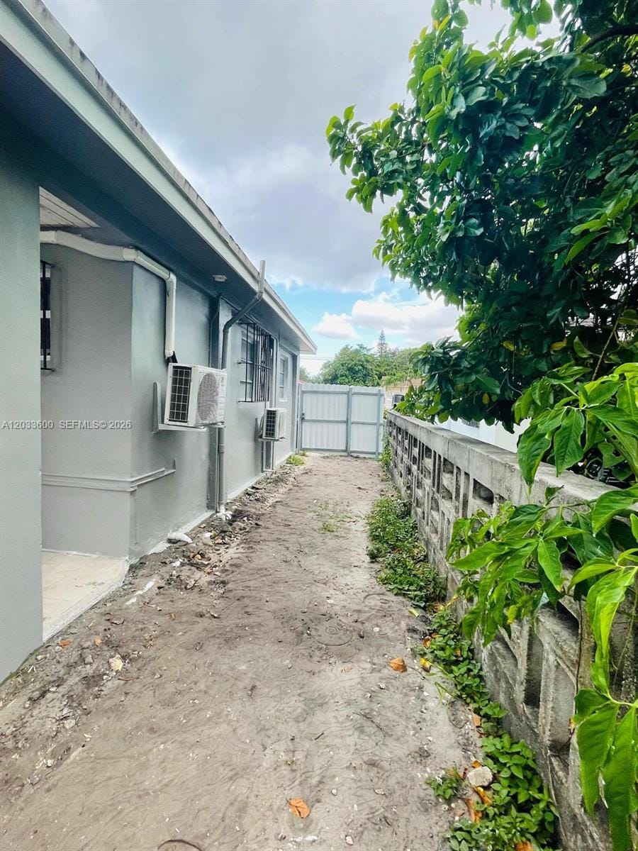 2437 NW 98th Street — photo 4
