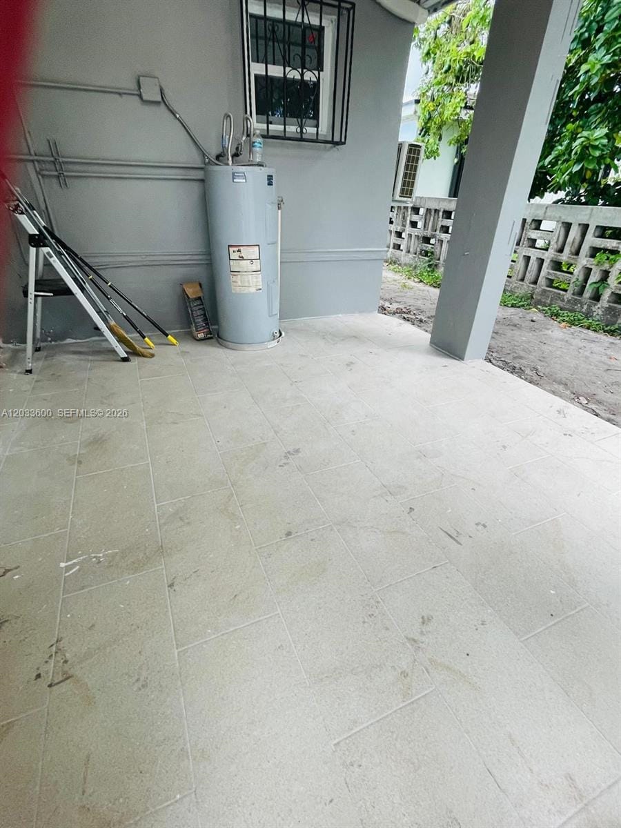 2437 NW 98th Street — photo 7