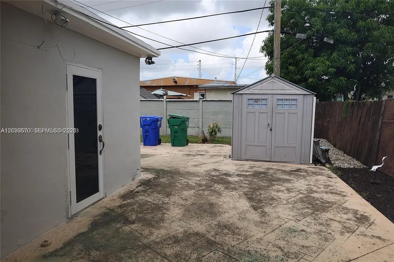 5401 SW 2nd Street — photo 8
