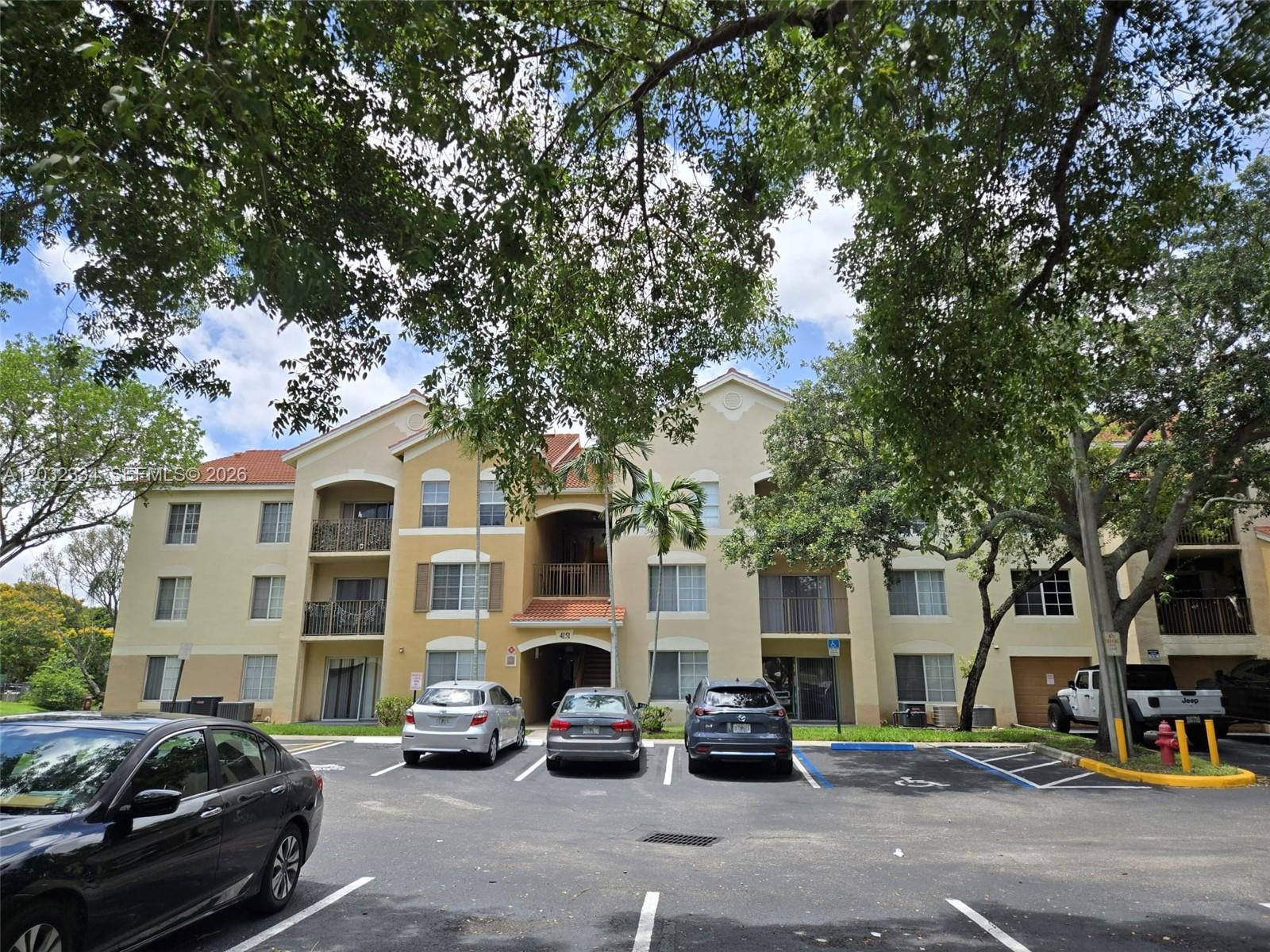 4151 San Marino Boulevard 103, West Palm Beach, FL 33409, West Palm Beach