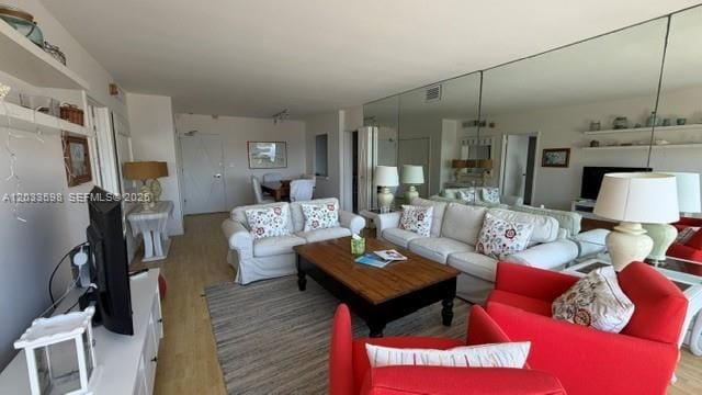 5161 Collins Avenue 1702, Miami Beach, FL 33140 photo 2