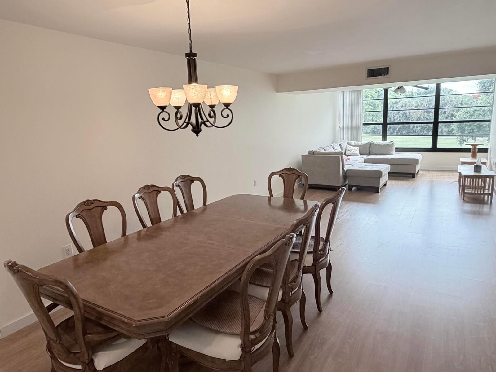 1514 Whitehall Drive 206 — photo 8