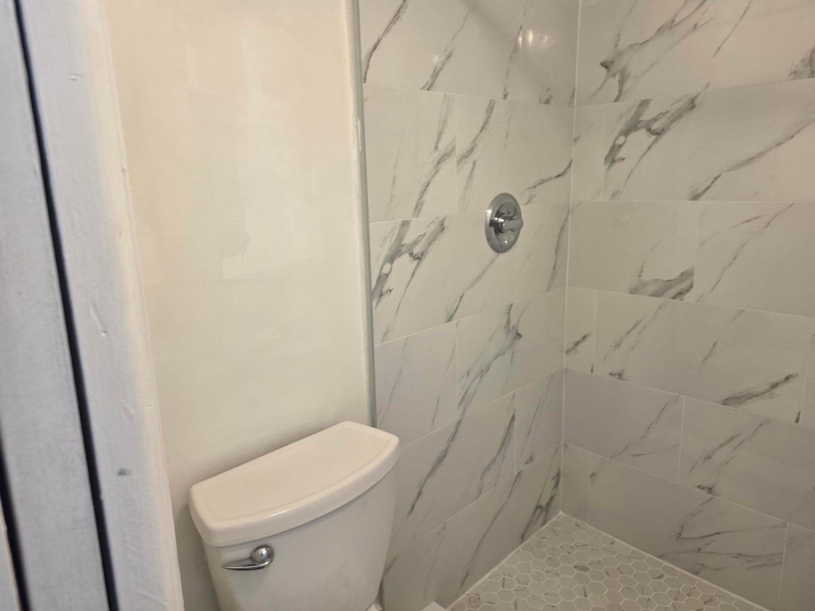 170 SE 7th Street SE 301 — photo 12