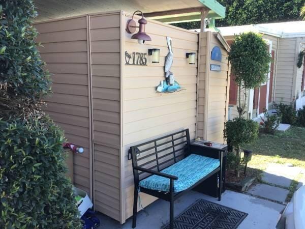 1785 SW Diana Terrace — photo 3
