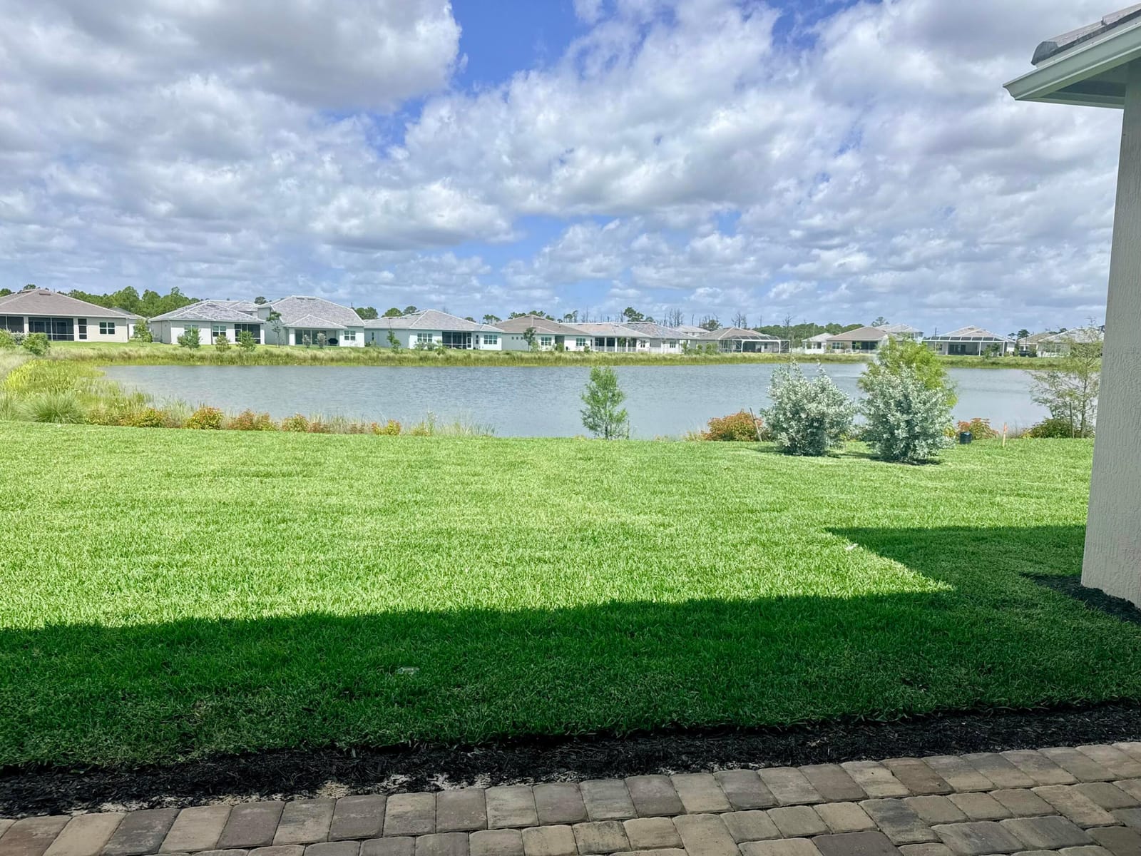 10470 SW Highpointe Drive 127 — photo 4