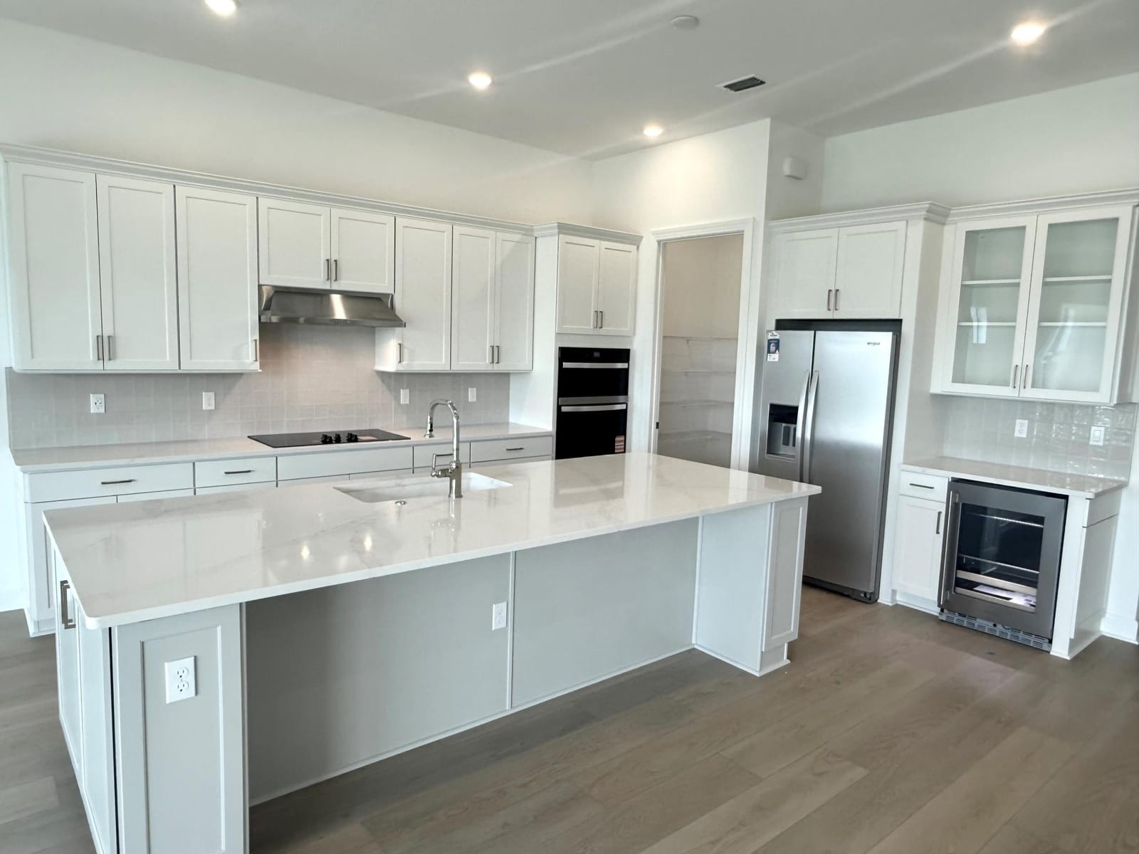 10470 SW Highpointe Drive 127 — photo 5