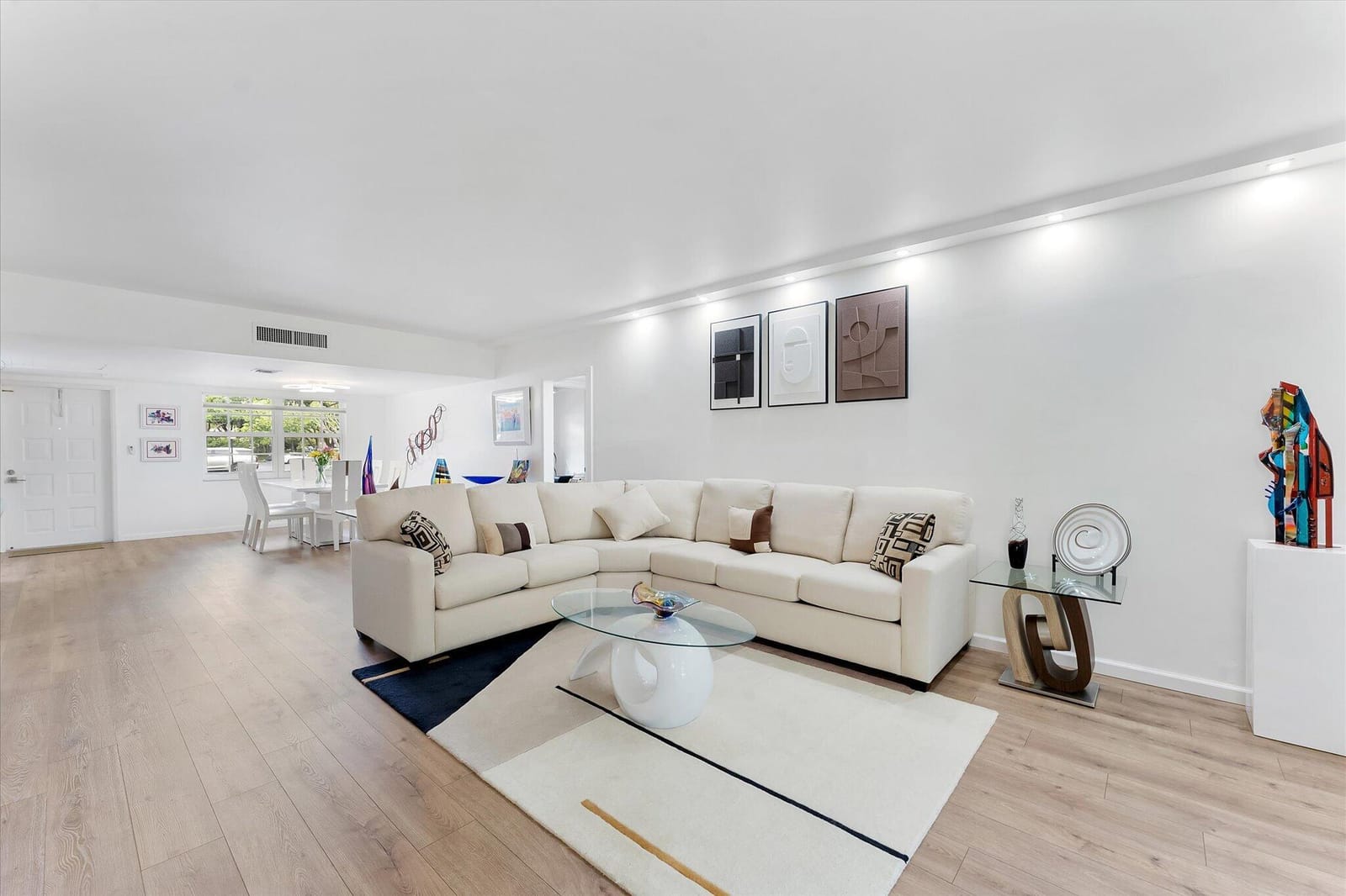 3900 Oaks Clubhouse Drive 110, Pompano Beach, FL 33069 photo 12