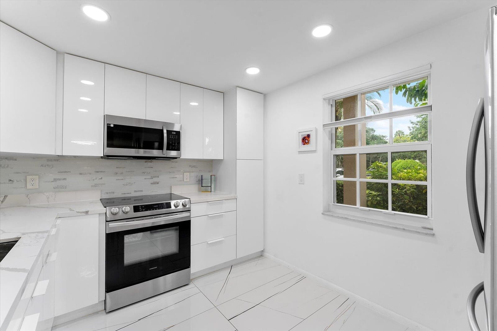 3900 Oaks Clubhouse Drive 110, Pompano Beach, FL 33069 photo 15