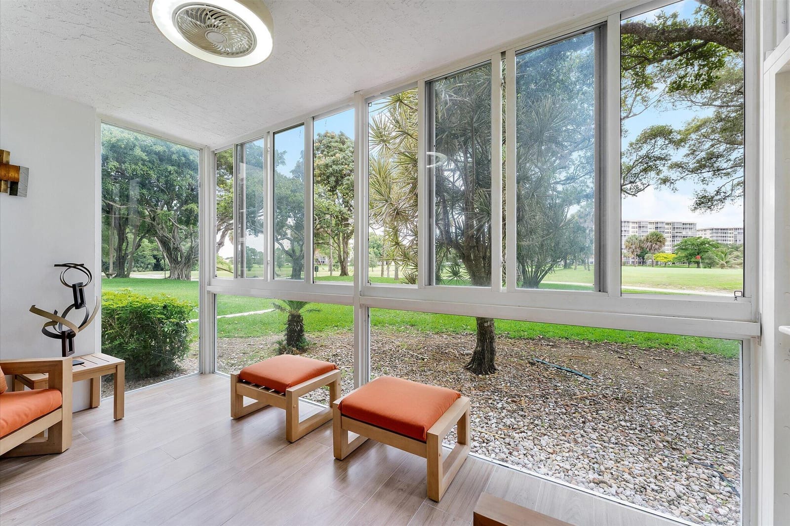 3900 Oaks Clubhouse Drive 110, Pompano Beach, FL 33069 photo 10