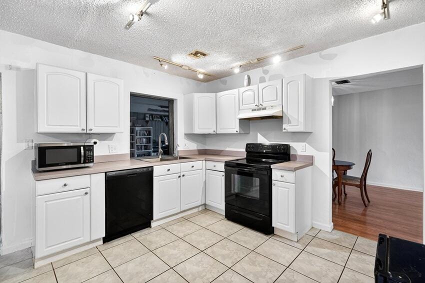 4639 Franwood Drive — photo 8