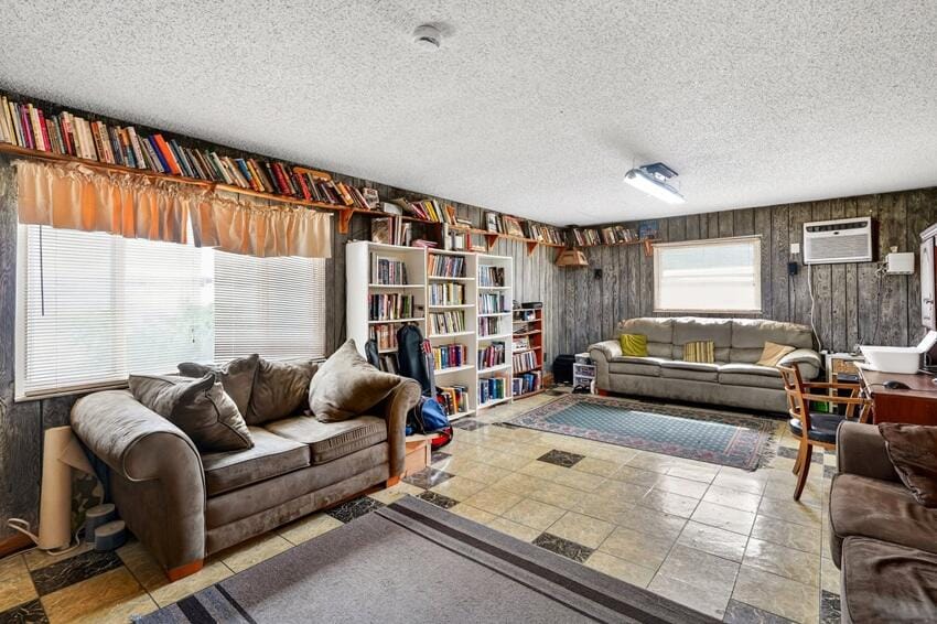 4639 Franwood Drive — photo 9