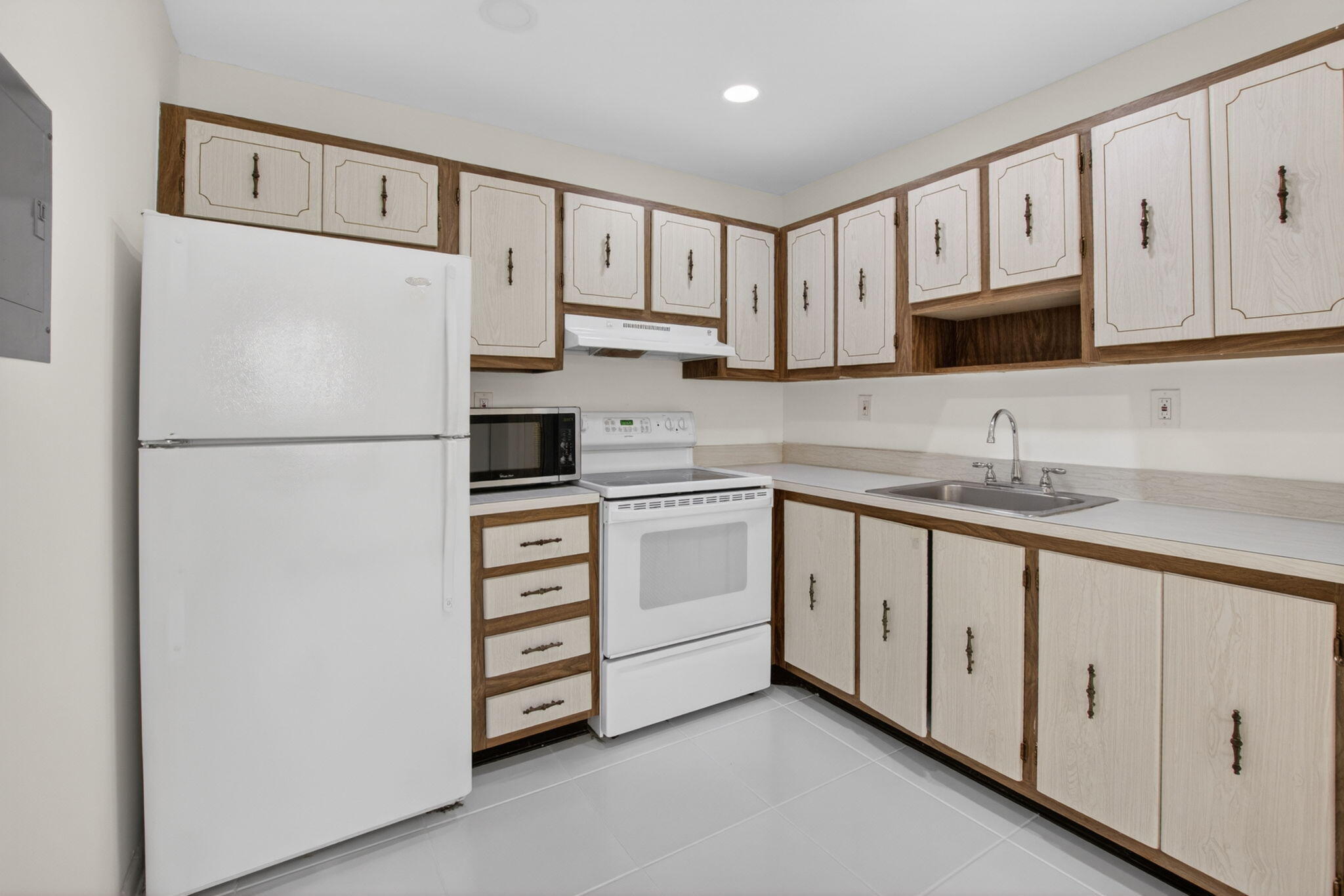 265 Burgundy F, Delray Beach, FL 33484 photo 16