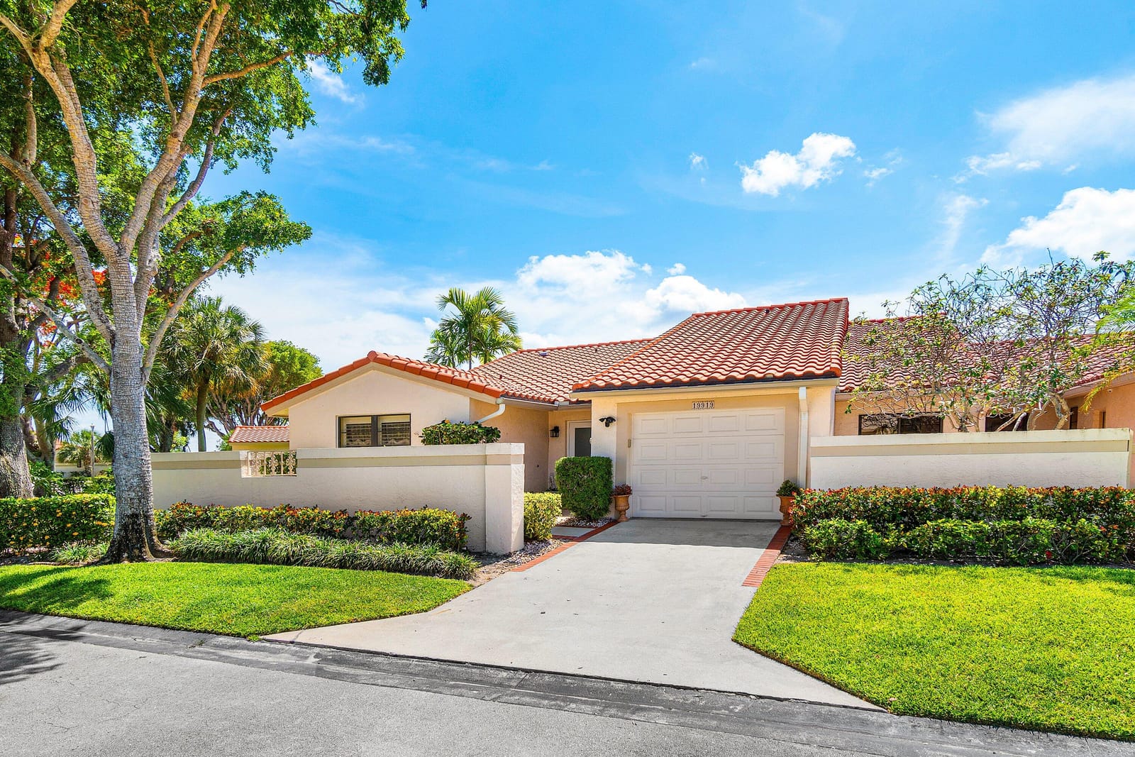 19919 Dean Drive, Boca Raton, FL 33434 photo 2