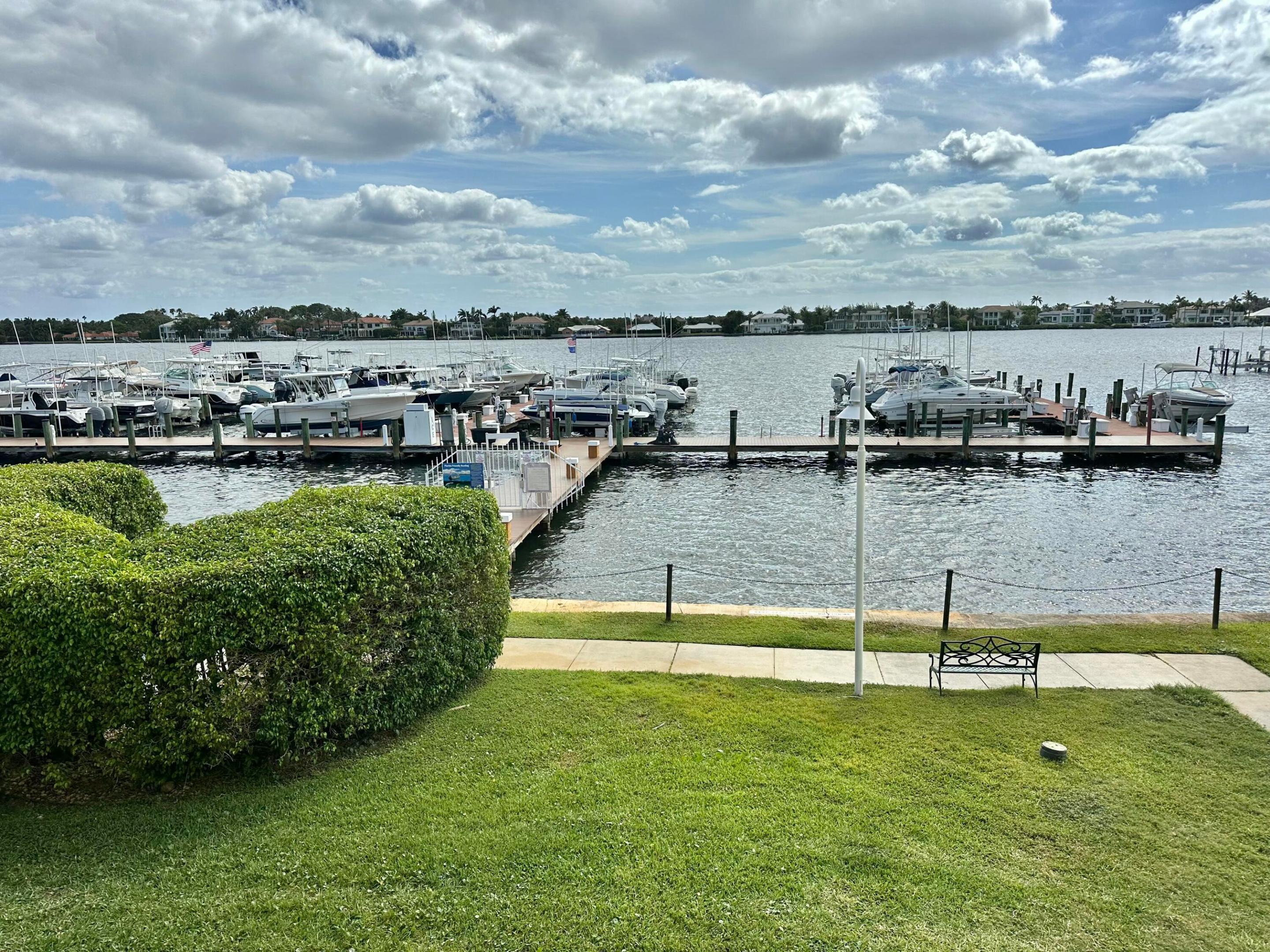 167 Yacht Club Way 204, Hypoluxo, FL 33462, Hypoluxo