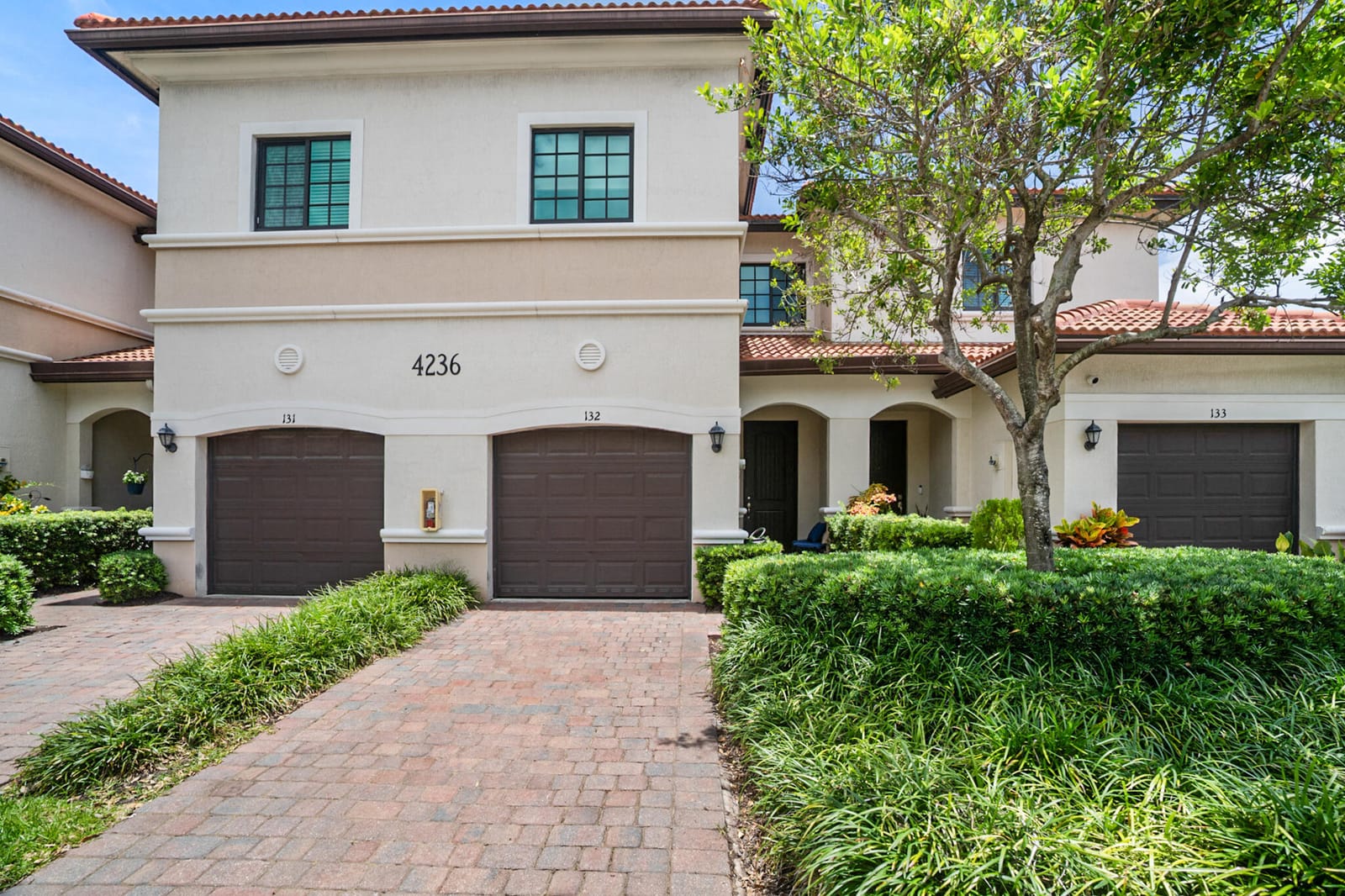 4236 N Dixie Highway 132, Oakland Park, FL 33334 photo 3