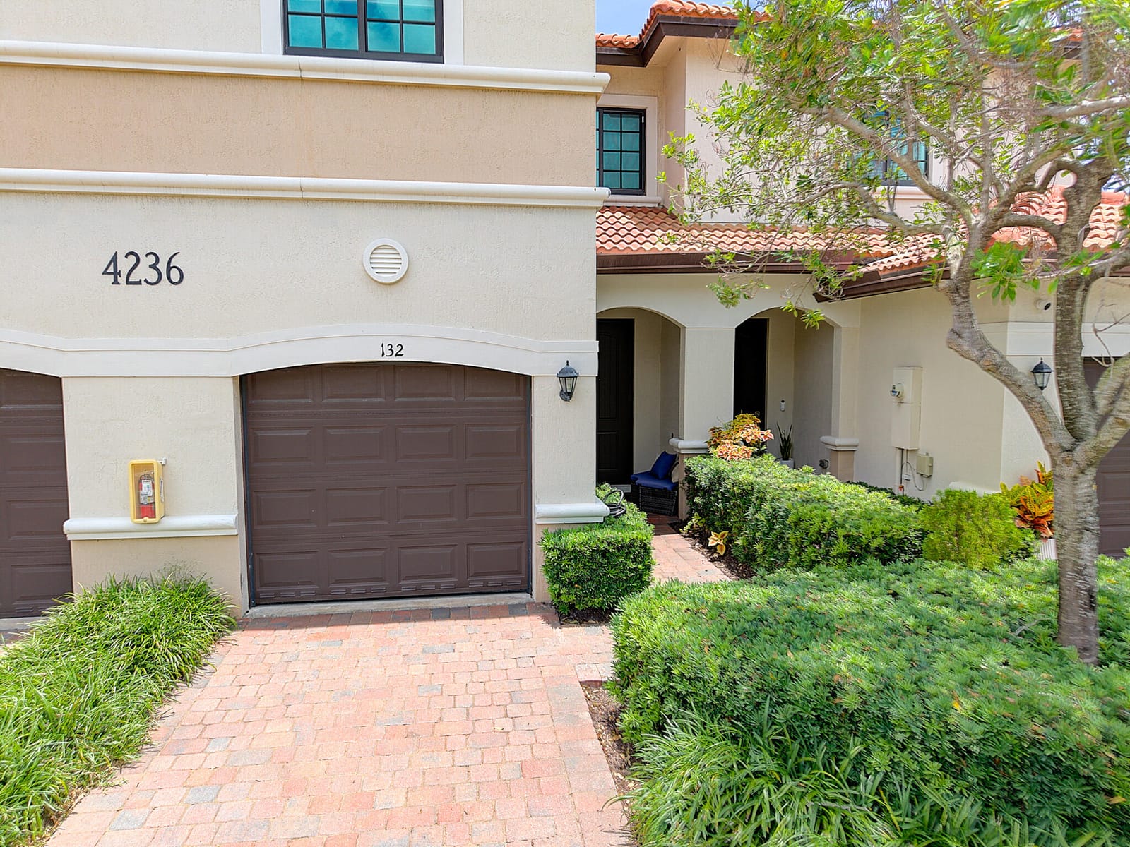 4236 N Dixie Highway 132, Oakland Park, FL 33334 photo 4