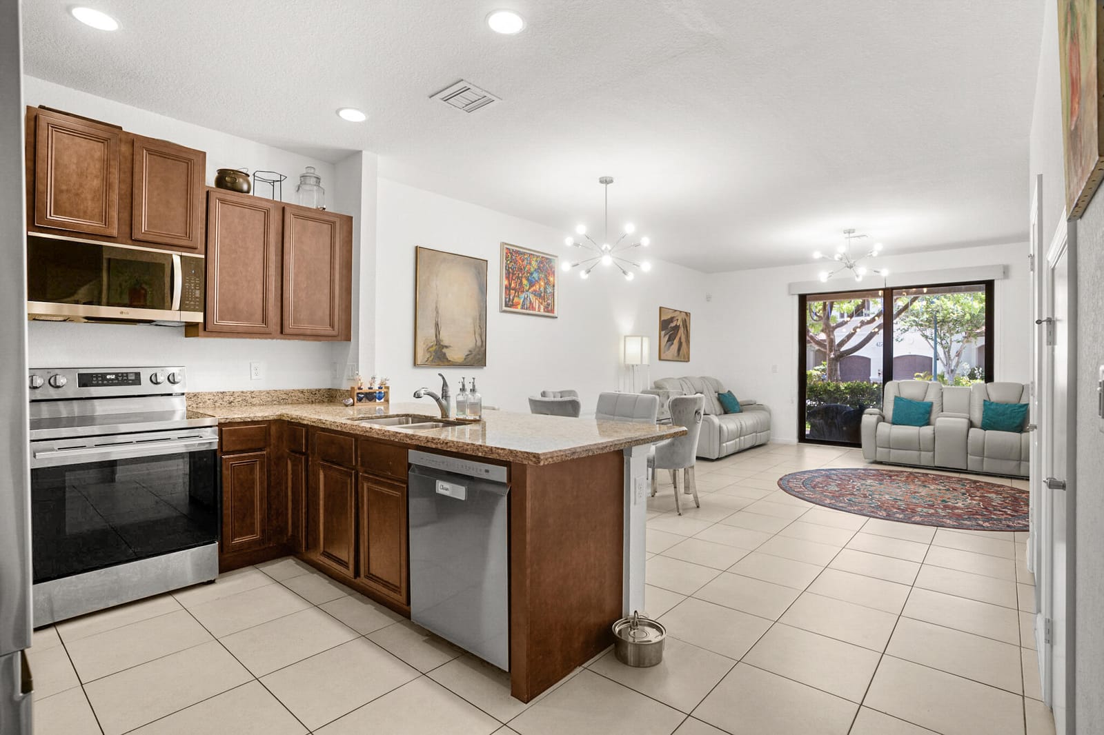 4236 N Dixie Highway 132, Oakland Park, FL 33334 photo 10