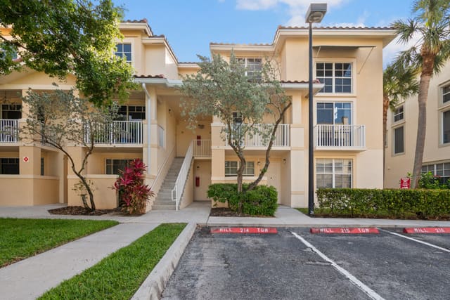 4822 Chancellor Drive 20, Jupiter, FL 33458