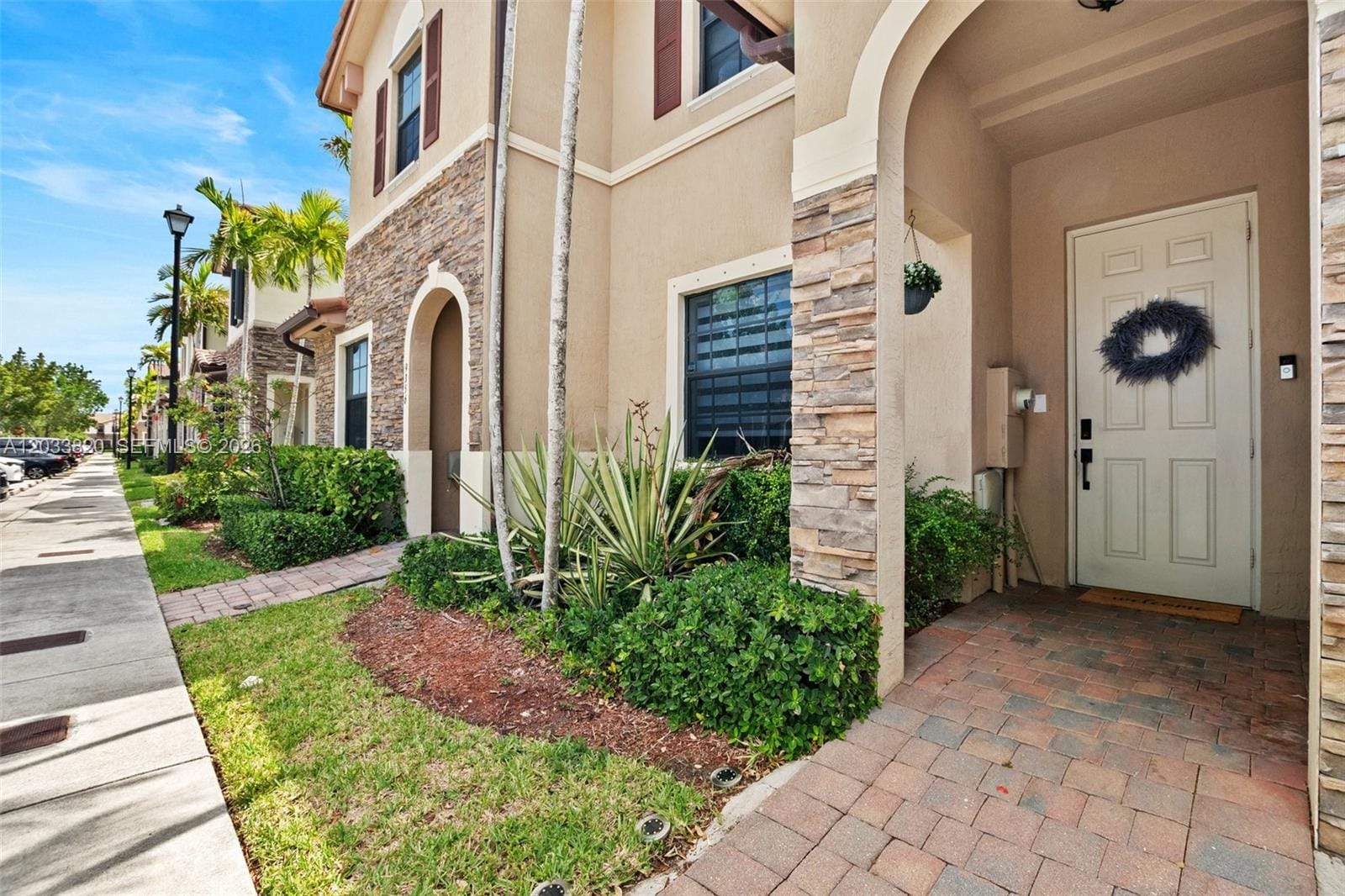 9362 W 33rd Lane, Hialeah, FL 33018 photo 3
