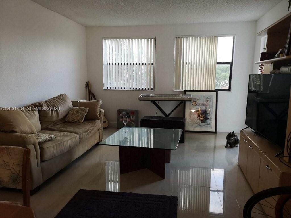 8160 Geneva Way 316, Miami, FL 33166 photo 26