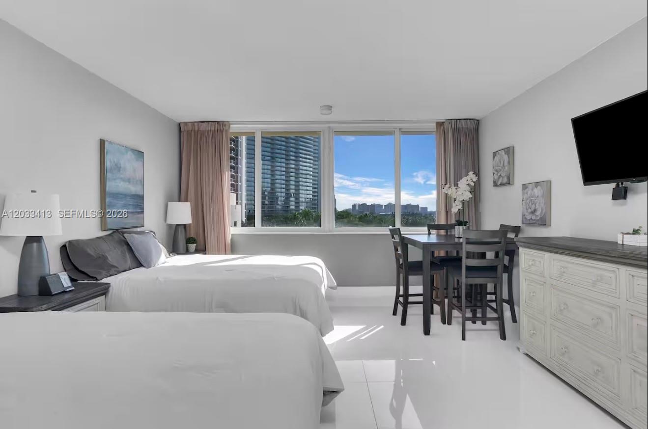 19201 Collins Avenue 440, Sunny Isles Beach, FL 33160, Sunny Isles Beach