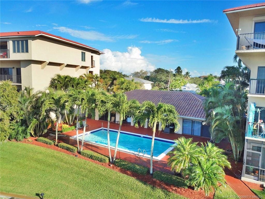 624 SW Saint Lucie Crescent 304 — photo 11