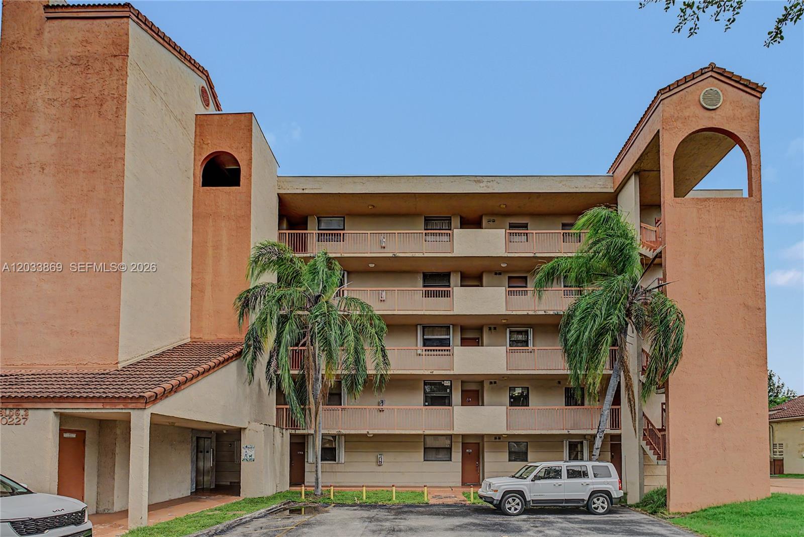 10227 NW 9th St Circle 2063, Miami, FL 33172, Miami