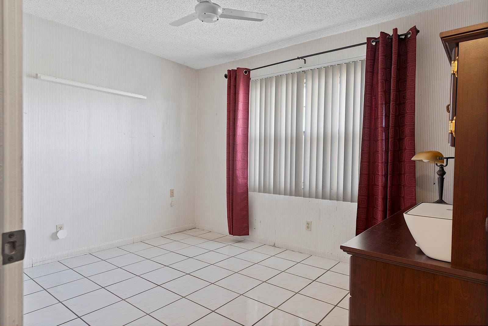 9370 Sunrise Lakes Boulevard 304, Sunrise, FL 33322 photo 23