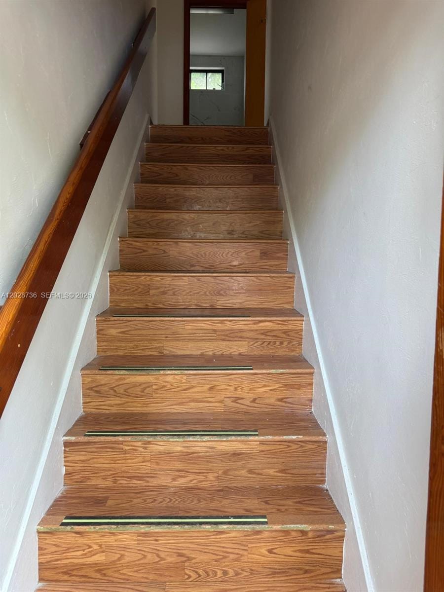 2107 Secoffee Street 2 — photo 2
