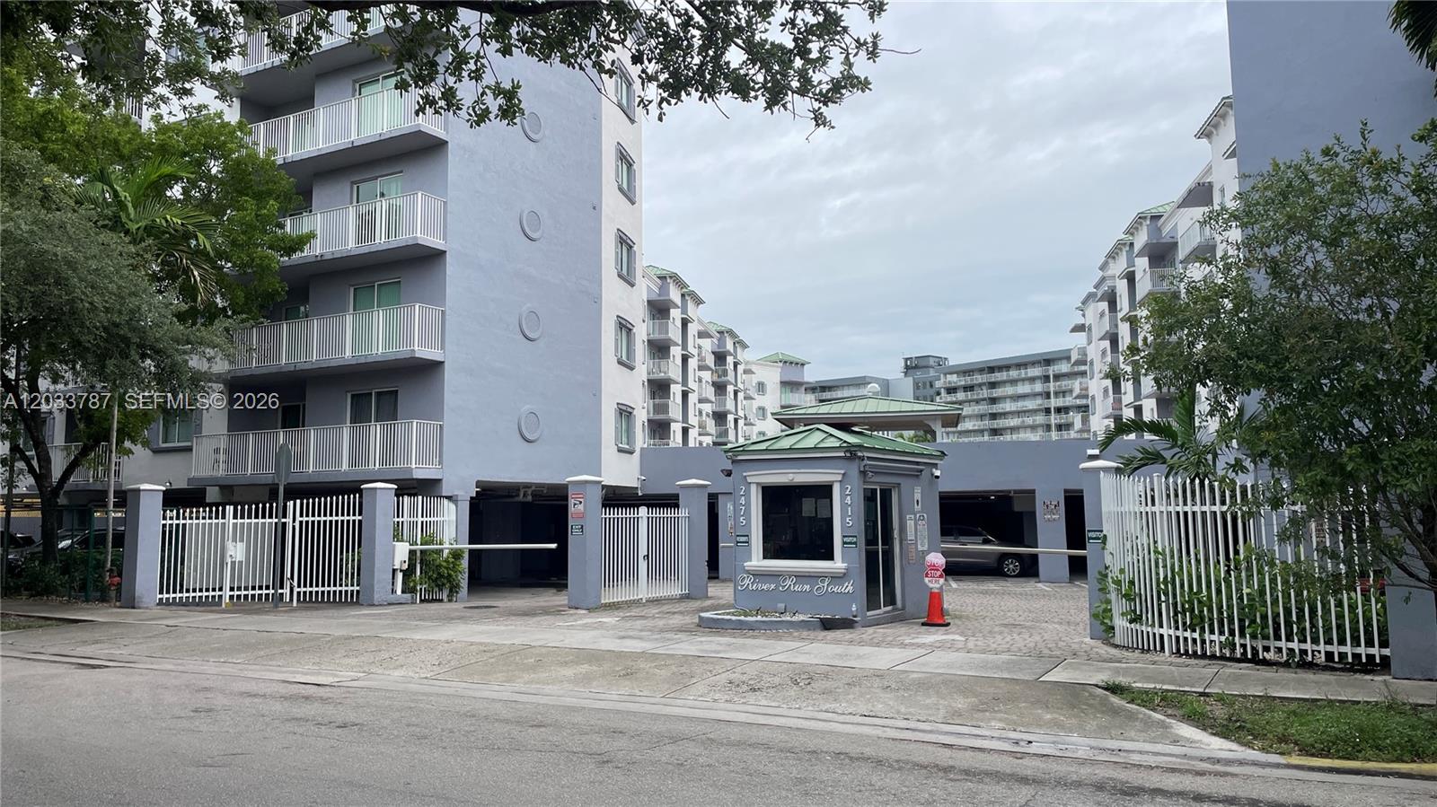 2475 NW 16th St Road 309, Miami, FL 33125, Miami